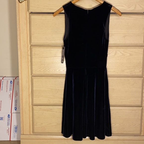 NWT Lord and Taylor Design Lab blue velvet winter party dress - Picture 5 of 8
